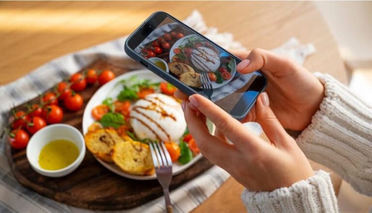 Person logging their lunch to track what they eat for better health